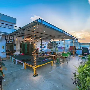 https://moustache-varanasi.hotels-varanasi.com
